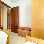 En Zona Agradablemente Tranquila Daire Cambrils