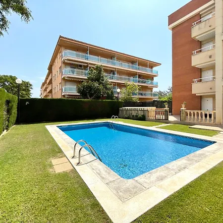 En Zona Agradablemente Tranquila Apartamento *