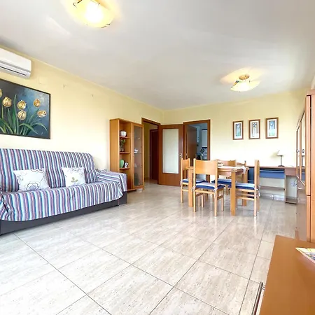 Apartamento En Zona Agradablemente Tranquila