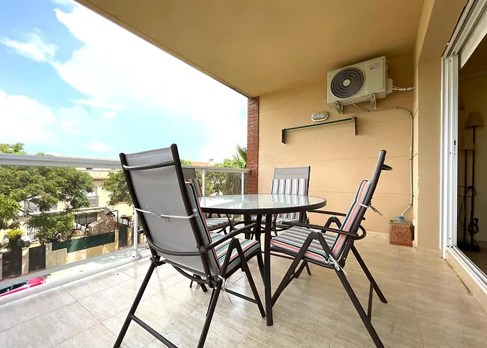 En Zona Agradablemente Tranquila Apartament Cambrils