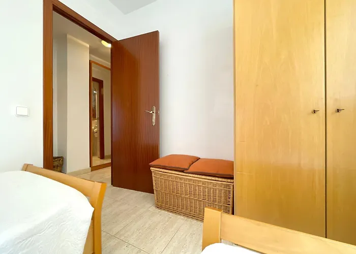En Zona Agradablemente Tranquila Apartament Cambrils