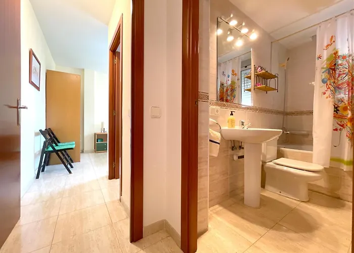 En Zona Agradablemente Tranquila Apartament